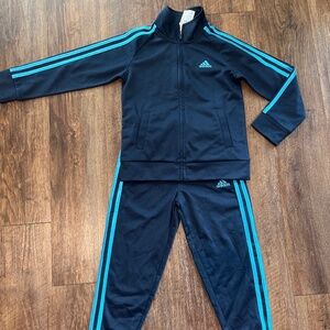 Boys adidas’s 2 pc outfit